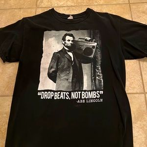 Abe Lincoln t-shirt! Comfy and soft